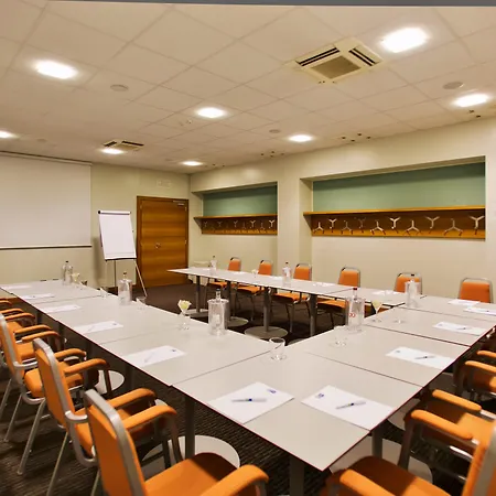 Express Milan-malpensa Airport By Ihg 3*