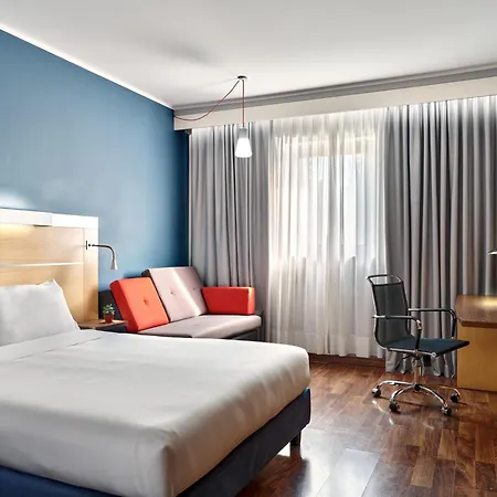 Express Milan-malpensa Airport By Ihg Hotel Somma Lombardo