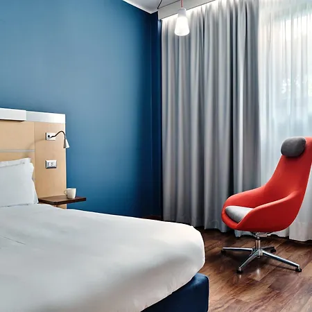 Express Milan-malpensa Airport By Ihg 3*