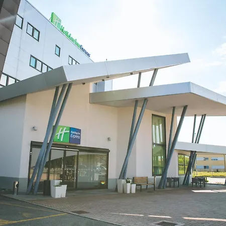 Express Milan-malpensa Airport By Ihg Hotel Somma Lombardo