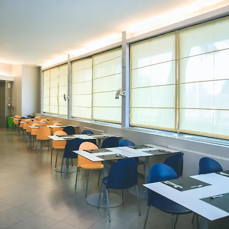 Hotel Express Milan-malpensa Airport By Ihg Somma Lombardo