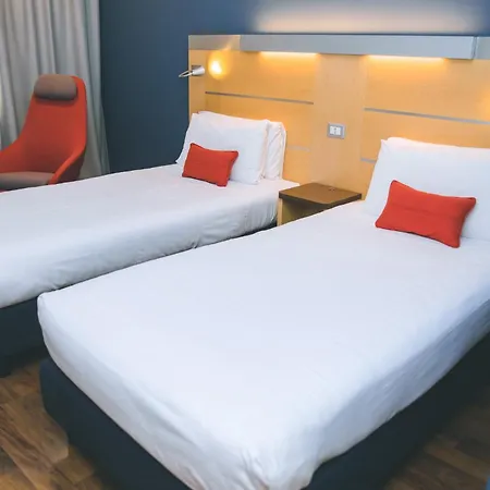 Express Milan-malpensa Airport By Ihg Отель