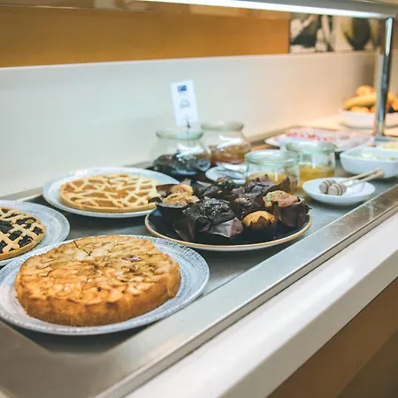 Express Milan-malpensa Airport By Ihg Отель