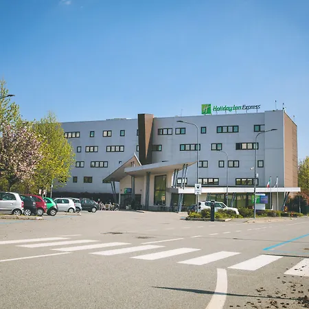 Hotel Express Milan-malpensa Airport By Ihg Somma Lombardo