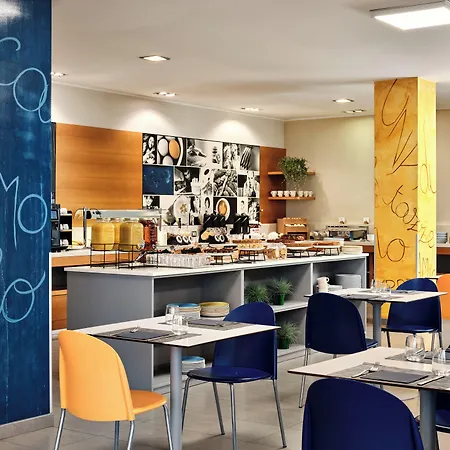 Express Milan-malpensa Airport By Ihg Отель 3*