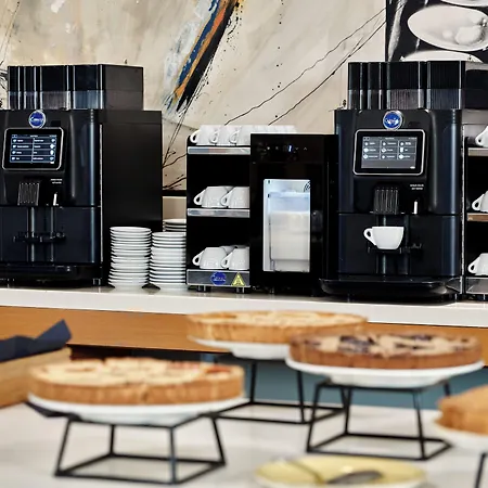 Express Milan-malpensa Airport By Ihg Отель