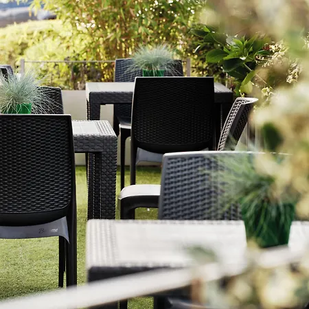 Hotel Express Milan-malpensa Airport By Ihg 3*