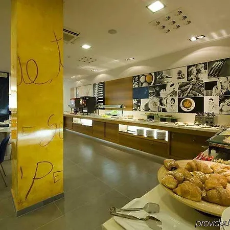 Express Milan-malpensa Airport By Ihg Hotel 3*